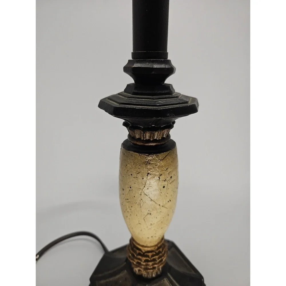 Resin Pinecone Table Lamp 18